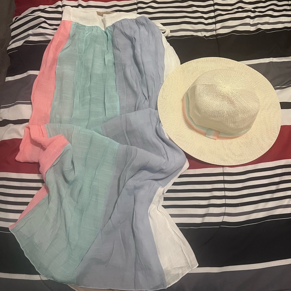 Color Block Sarong and White Sun Hat